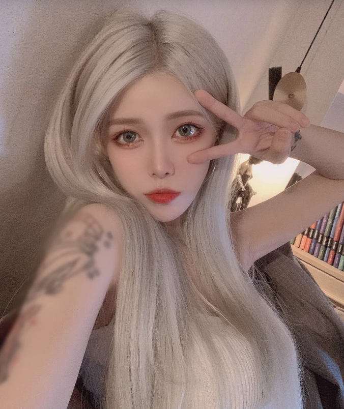 一个在店兼职的00后小姐姐，会潮喷