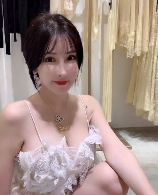 明模兼职 丰满性感